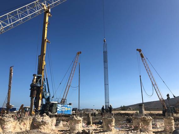Mostaganem, centrale électrique vue pieux