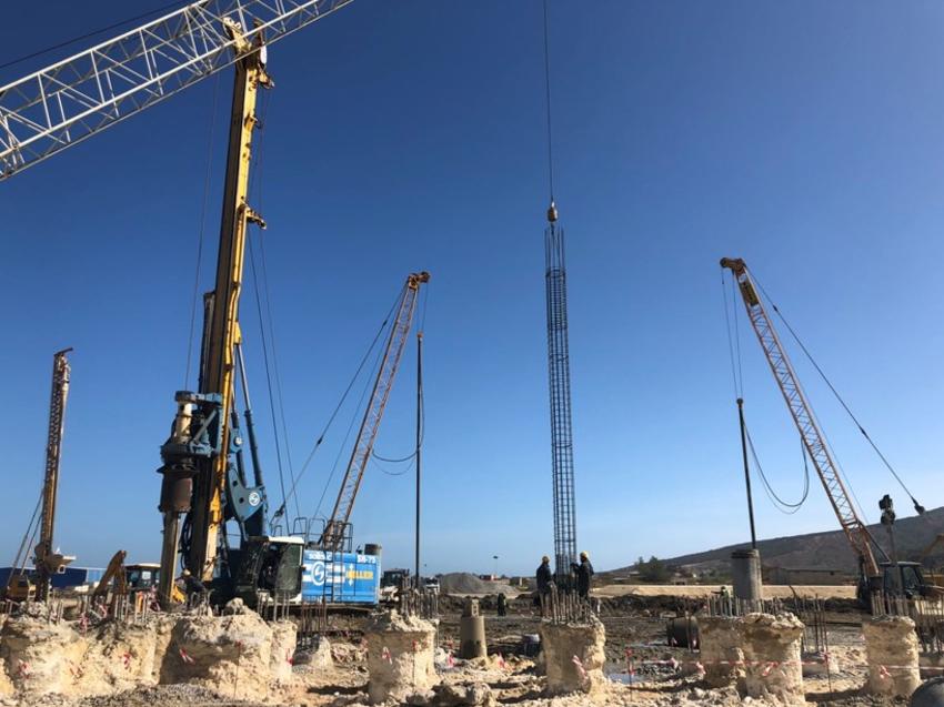 Mostaganem, centrale électrique vue pieux